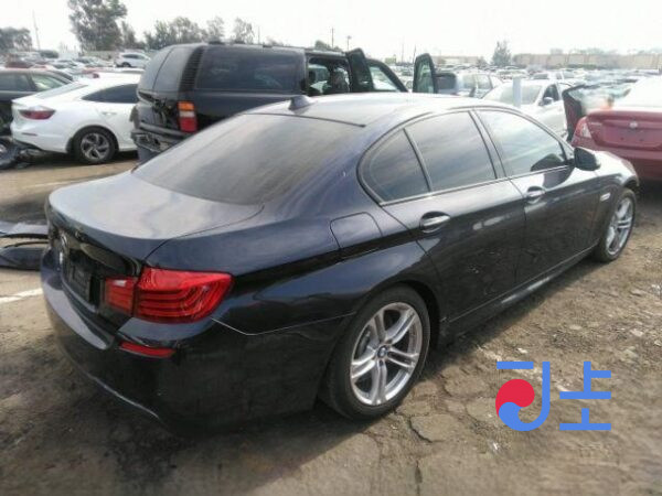 2015 BMW 5-Series 520d xDrive Dark Blue — WBA5E7100FG153666 - Image 4