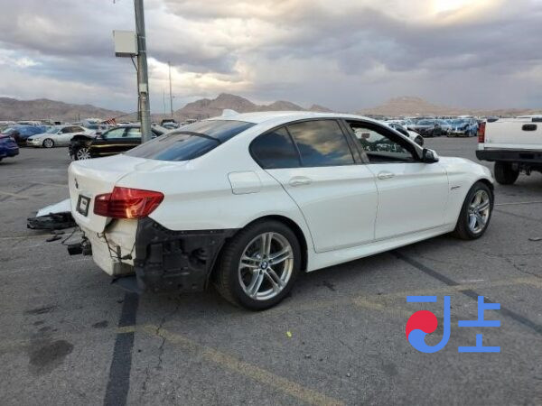 2014 BMW 5-Series 520d White — WBA5C3103ED039997 - Image 4