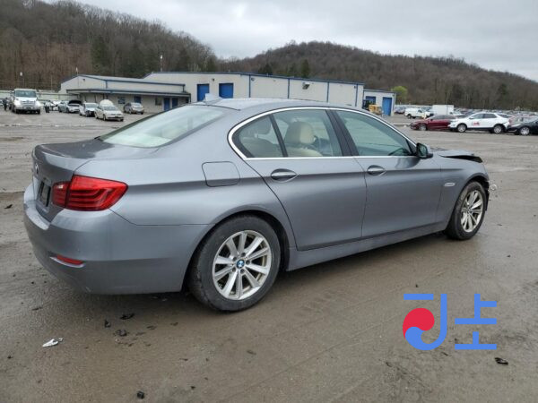 2014 BMW 5-Series 520d xDrive Gray — WBA5B9103ED570364 - Image 4