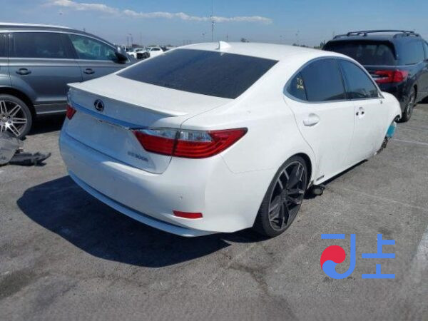 2015 Lexus ES300H White — JTHBW1GGXF2092732 - Image 4