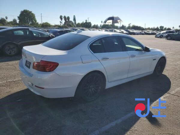 2014 BMW 5-Series 520d White — WBA5E5107FG055089 - Image 4