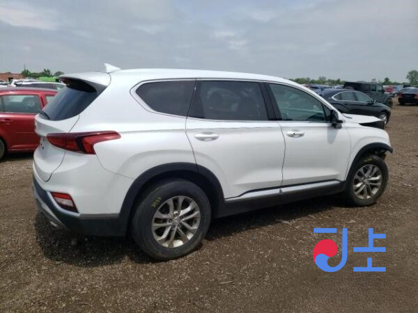 2018 Hyundai Santa Fe White - KMHS281BBKU032305 - Image 4