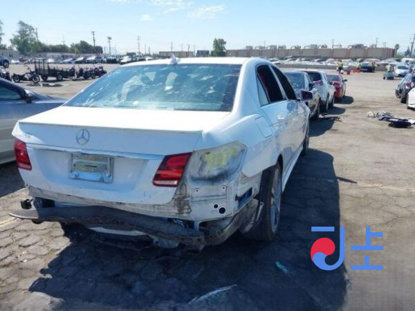 2016 Mercedes-Benz E300 White — WDDZF4JB5HA162134 - Image 4