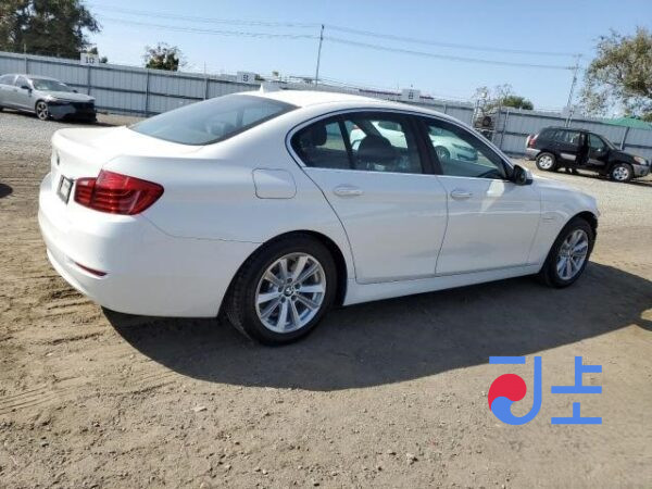 2014 BMW 5-Series 520d White — WBA5C3105ED044957 - Image 4