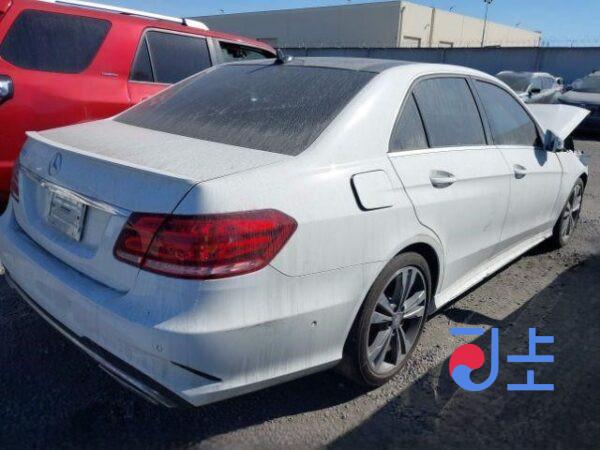 2015 Mercedes-Benz E250 BlueTEC 4Matic White — WDDHF9HB7GB178567 - Image 4