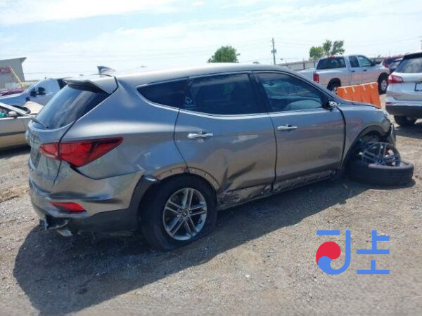 2017 Hyundai SantaFe Gray - KMHSW81UDJU817856 - Image 4