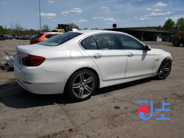 2014 BMW 5-Series 520d xDrive White — WBA5B9105ED566722 - Image 4