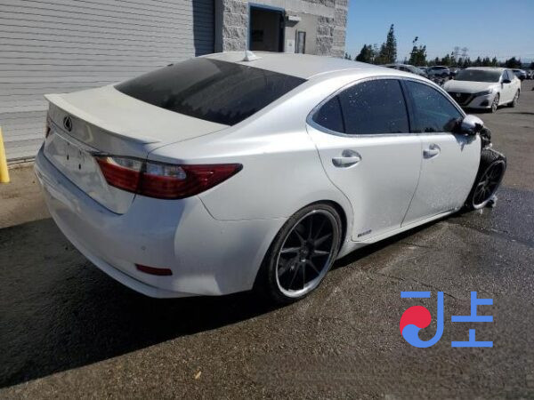 2014 Lexus ES300H White — JTHBW1GG6E2069110 - Image 4