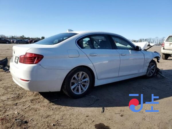 2014 BMW 5-Series 520d White — WBA5E5103FG059267 - Image 4