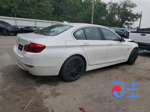 2016 BMW 5-Series 520d White — WBA5E510XGG201938 - Image 4