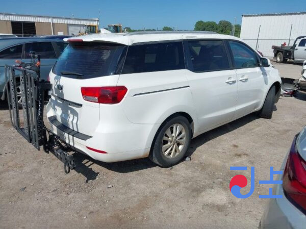 2016 Kia Carnival White - KNAMB81ABHS301762 - Image 4