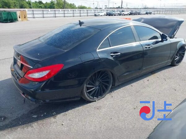 2014 Mercedes-Benz CLS350 Black  — WDDLJ5KB8EA104264 - Image 4