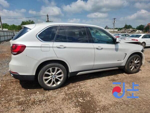 2014 BMW X5 xDrive30d White — WBAKS4100E0H52796 - Image 4