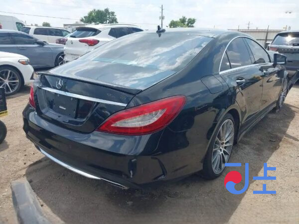 2018 Mercedes-Benz CLS400d 4Matic Black — WDD2J2DB9KA010333 - Image 4