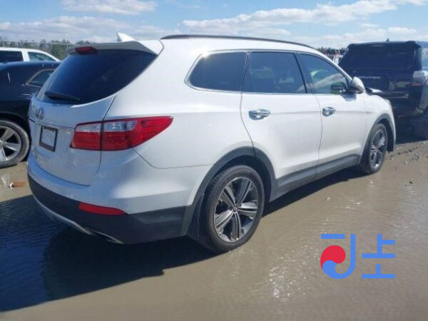 2016 Hyundai SantaFe White - KMHSW81UBGU685433 - Image 4