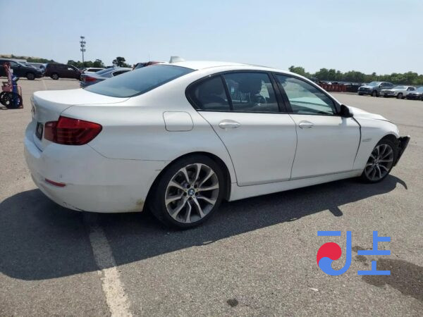 2014 BMW 5-Series 520d White — WBA5E5103FD673625 - Image 4
