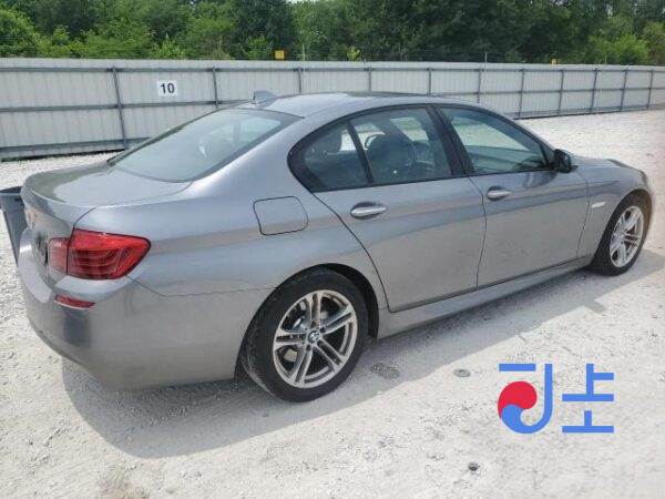 2015 BMW 5-Series 520d xDrive Gray — WBA5E7102GG156330 - Image 4