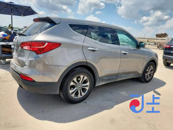 2015 Hyundai SantaFe Gray - KMHSW81UDGU570089 - Image 4