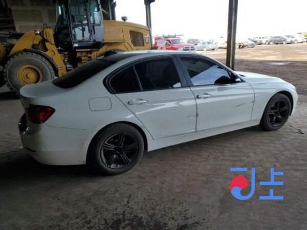 2015 BMW 320d White — WBA3D3105FK275567 - Image 4