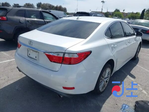 2014 Lexus ES300H White — JTHBW1GG0E2071807 - Image 4