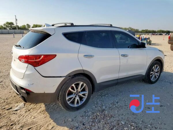 2015 Hyundai SantaFe White - KMHSW81XDGU576544 - Image 4