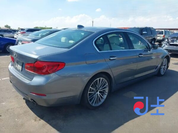 2017 BMW 5-Series 520d xDrive Gray — WBAJC5105HG858376 - Image 4