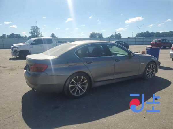2016 BMW 5-Series 520d xDrive Gray — WBA5E7101GG565788 - Image 4