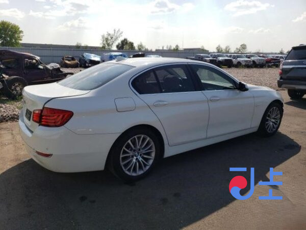 2014 BMW 5-Series 520d xDrive White — WBA5E7104FGK09706 - Image 4