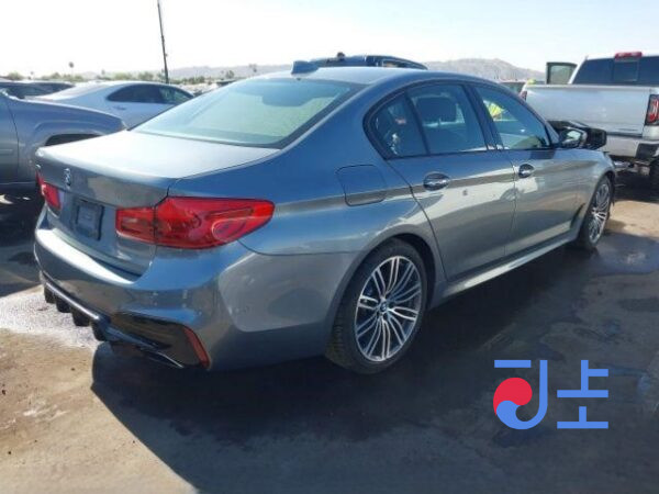 2017 BMW 5-Series 520d Gray — WBAJC3103HWB59338 - Image 4