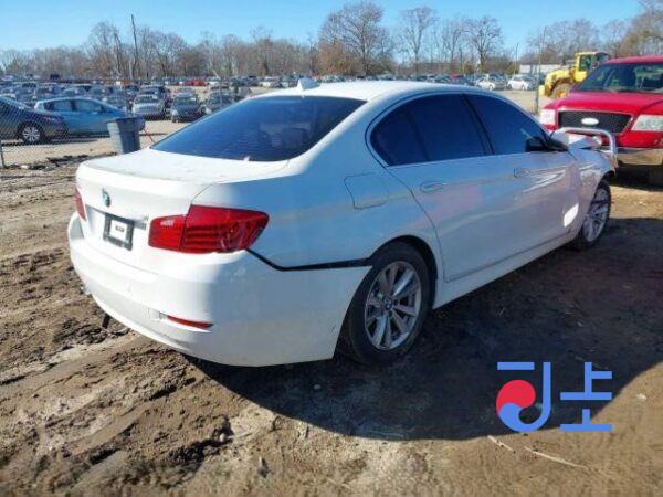 2016 BMW 5-Series 520d White — WBA5E5106GG200155 - Image 4