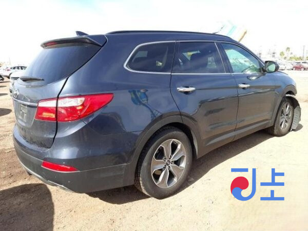 2016 Hyundai SantaFe Gray - KMHSW81UBGU642819 - Image 4