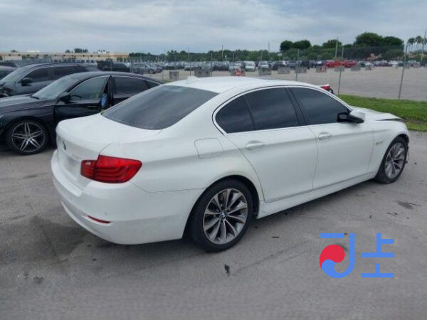 2016 BMW 5-Series 520d xDrive White — WBA5E7102GG564715 - Image 4