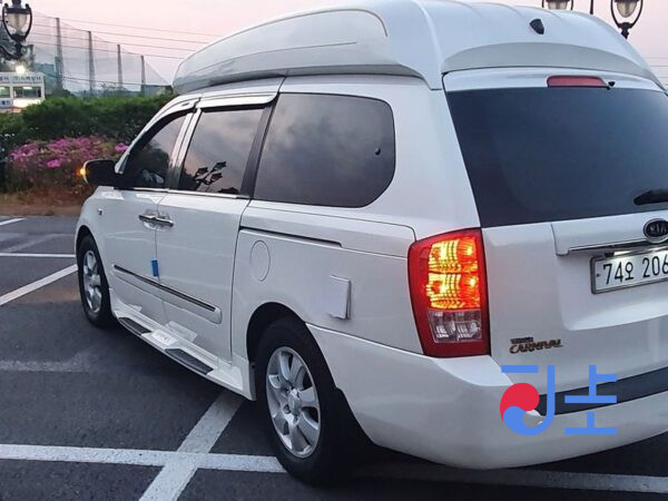 Kia Carnival white - KNHMB76439S310030 - Image 19