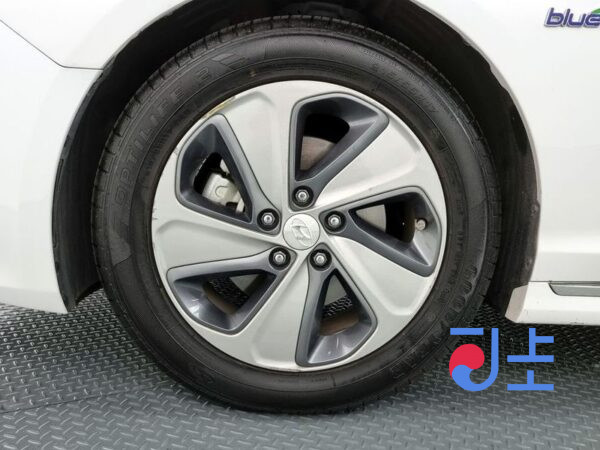 Hyundai Sonata white - KMHE5411BGA019531 - Image 5