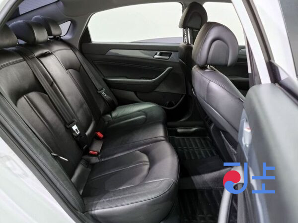 Hyundai Sonata white - KMHE5411BGA019531 - Image 12