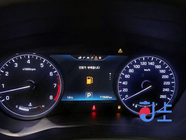 Hyundai Genesis black - KMHGR41EDGU147345 - Image 9