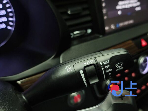 Kia K7 black - KNALC411BJA153408 - Image 15