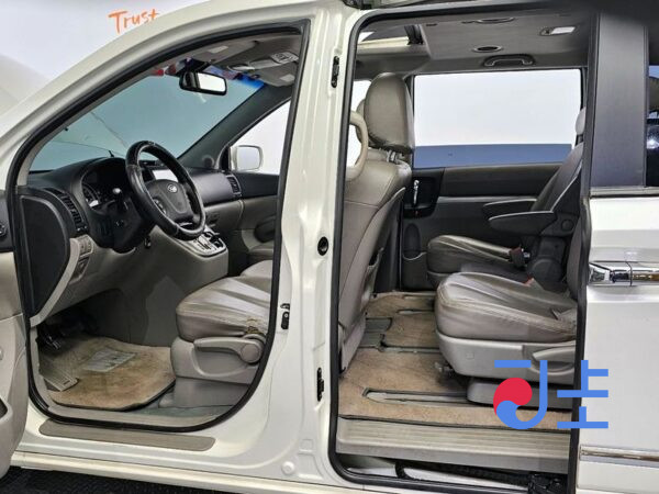 Kia Carnival white - KNAMC75538S247539 - Image 11