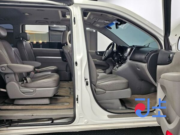 Kia Carnival white - KNAMC75538S247539 - Image 12
