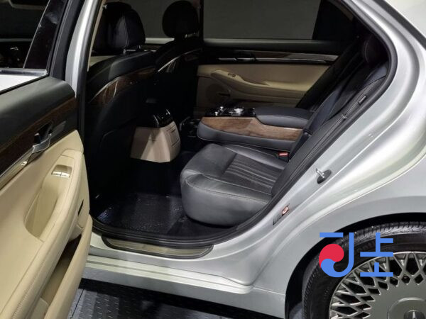 Genesis G90 silver - KMHG141DDKU070785 - Image 12
