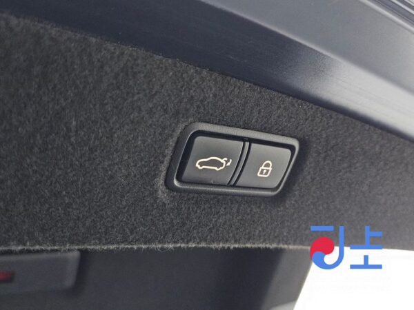 Genesis G90 blue - KMHG241DDLU082426 - Image 20