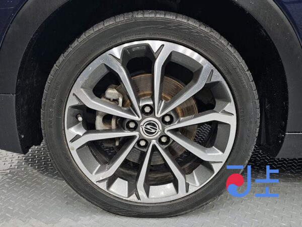SsangYong Tivoli blue - KPBXL3AP1GP087739 - Image 5