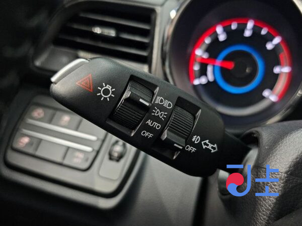 SsangYong Tivoli blue - KPBXL3AP1GP087739 - Image 19