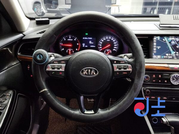 Kia K7 black - KNALB41ABGA047581 - Image 13