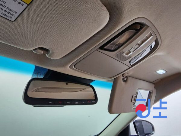 Kia K7 white - KNALC41BBLA203007 - Image 18