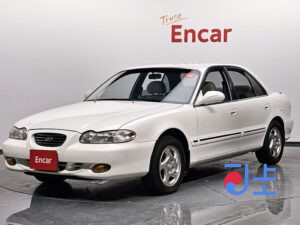 Hyundai Sonata white - KMHCF31FPVA078588