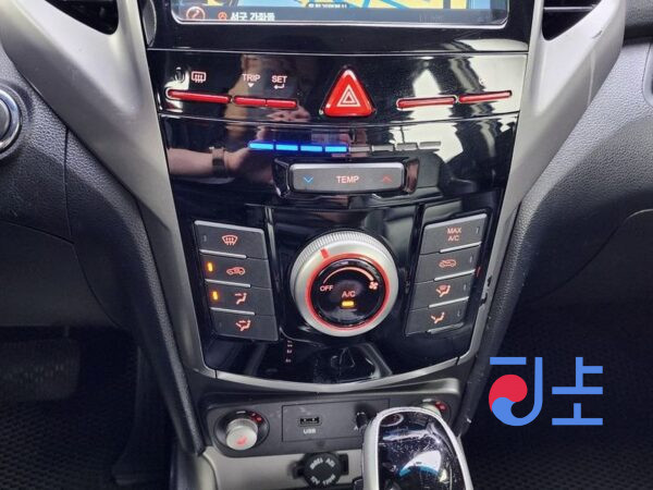 SsangYong Tivoli blue - KPBXH3AP1GP040532 - Image 16
