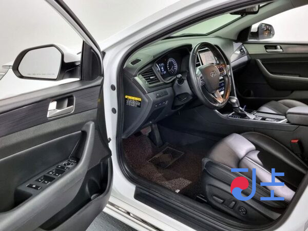 Hyundai Sonata white - KMHE3413BJA069615 - Image 11