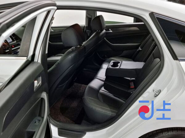 Hyundai Sonata white - KMHE3413BJA069615 - Image 12
