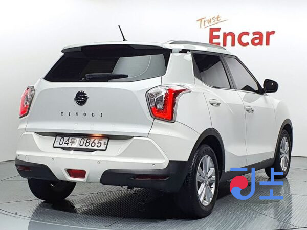 SsangYong Tivoli white - KPBXH3AR1GP086978 - Image 2